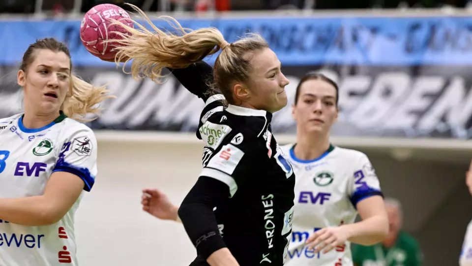 ESV 1927: Bunkerladies schaffen Sensation und klettern auf Platz eins