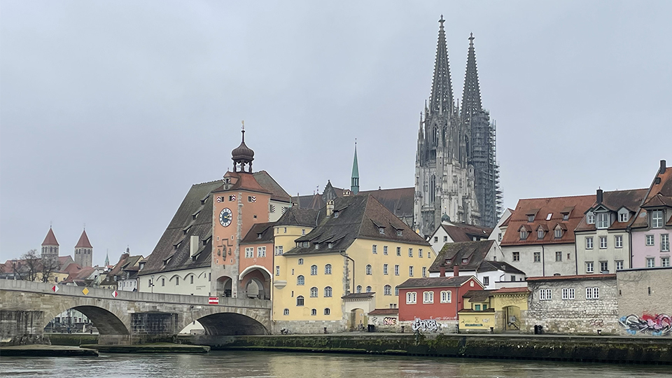 Regensburg: 45-Jähriger wegen zweifacher Vergewaltigung angeklagt