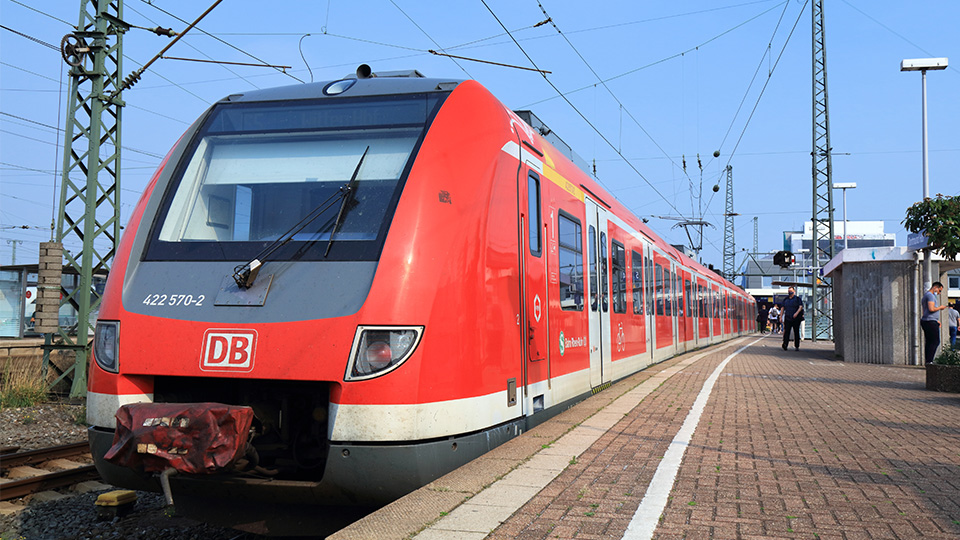 Hilfe beim Deutschlandticket: Landkreis bietet Schulungen an