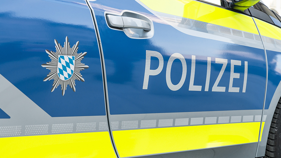 Streifenwagen der Polizei in Nahaufnahme