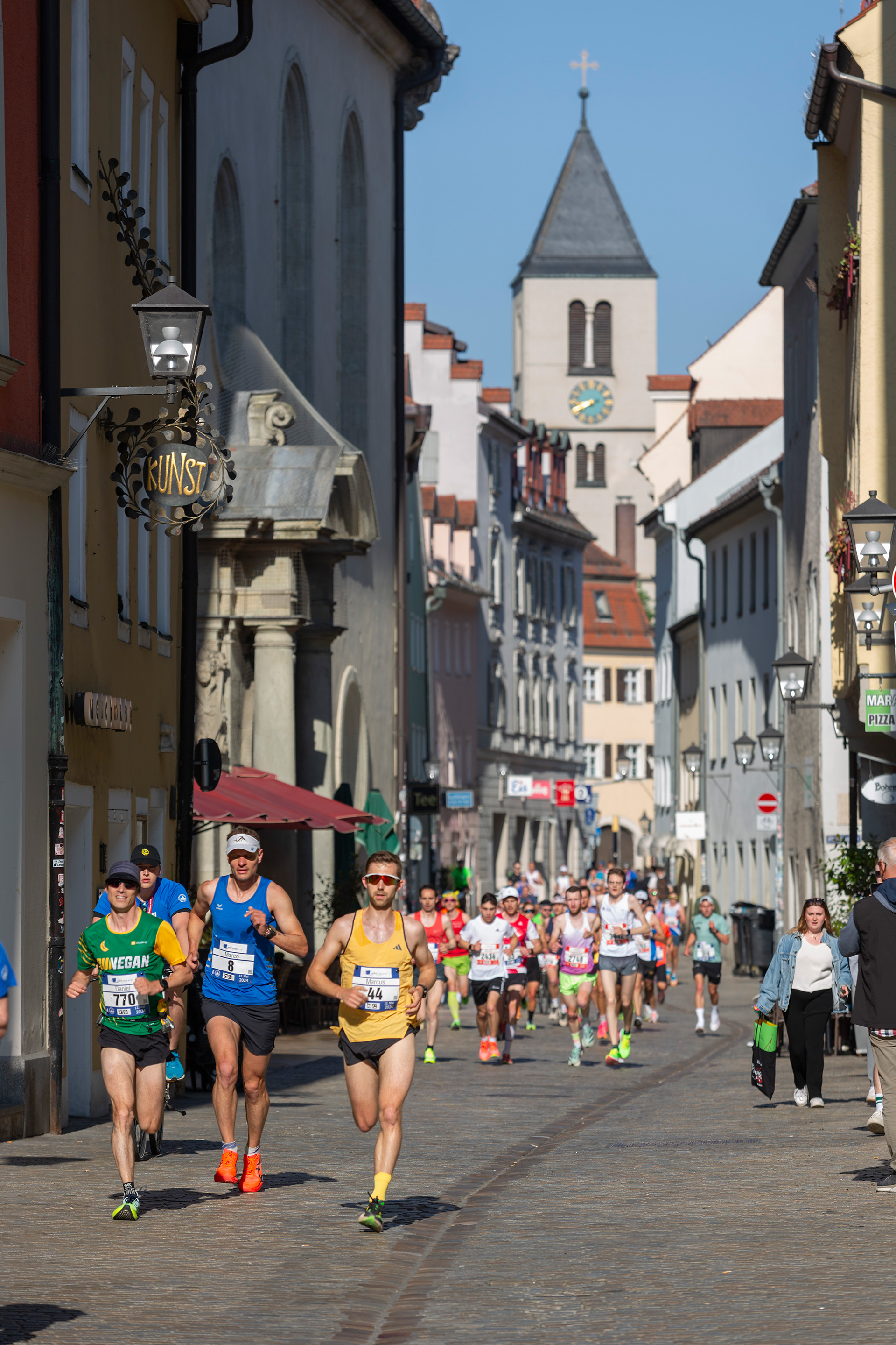 LLC Marathon Regensburg e.V. Start Strecke Ziel Foto: altrofoto.de