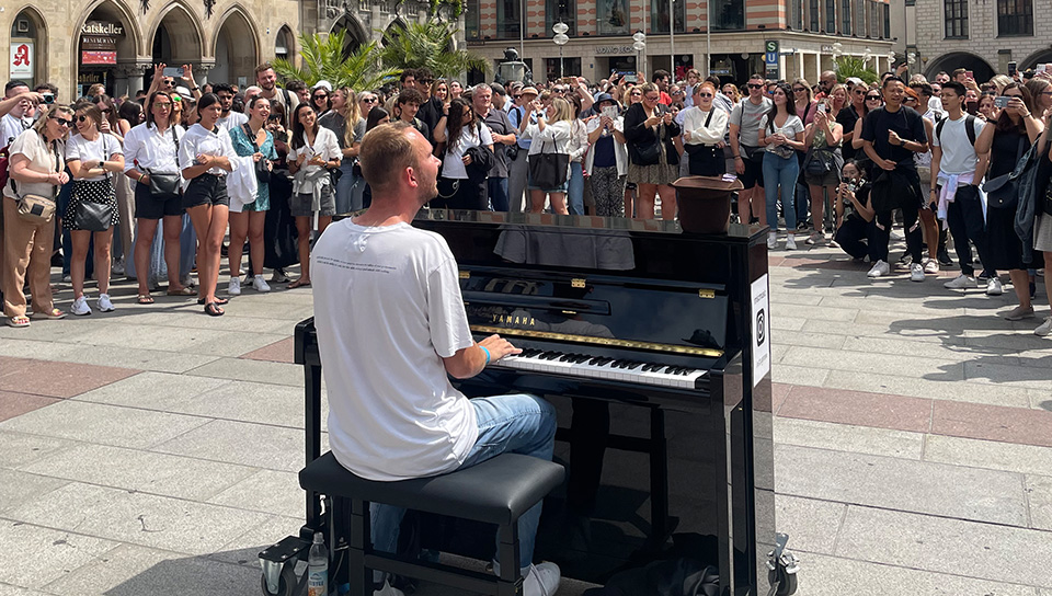 Matthias Kuffer am Klavier