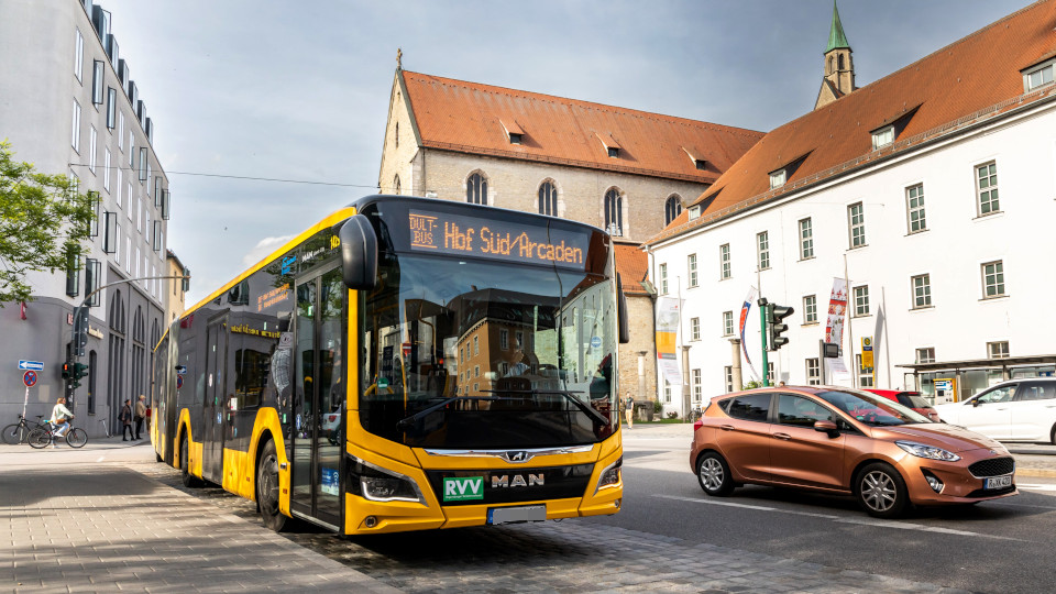 Bus auf dem Dachauplatz