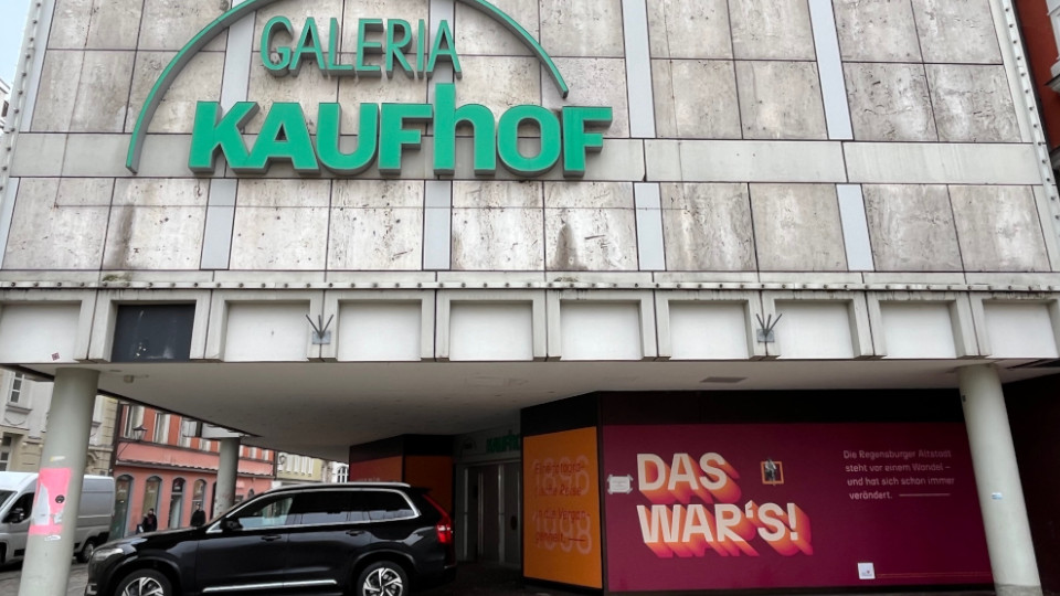 Galeria Kaufhof-Gebäude in der Altstadt