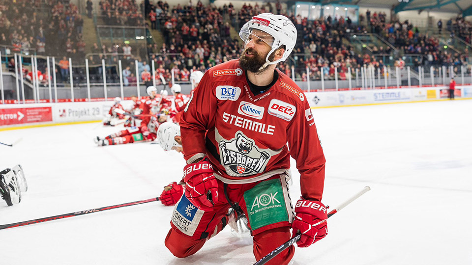 Eisbären Regensburg: Richard Divis auf dem Eis